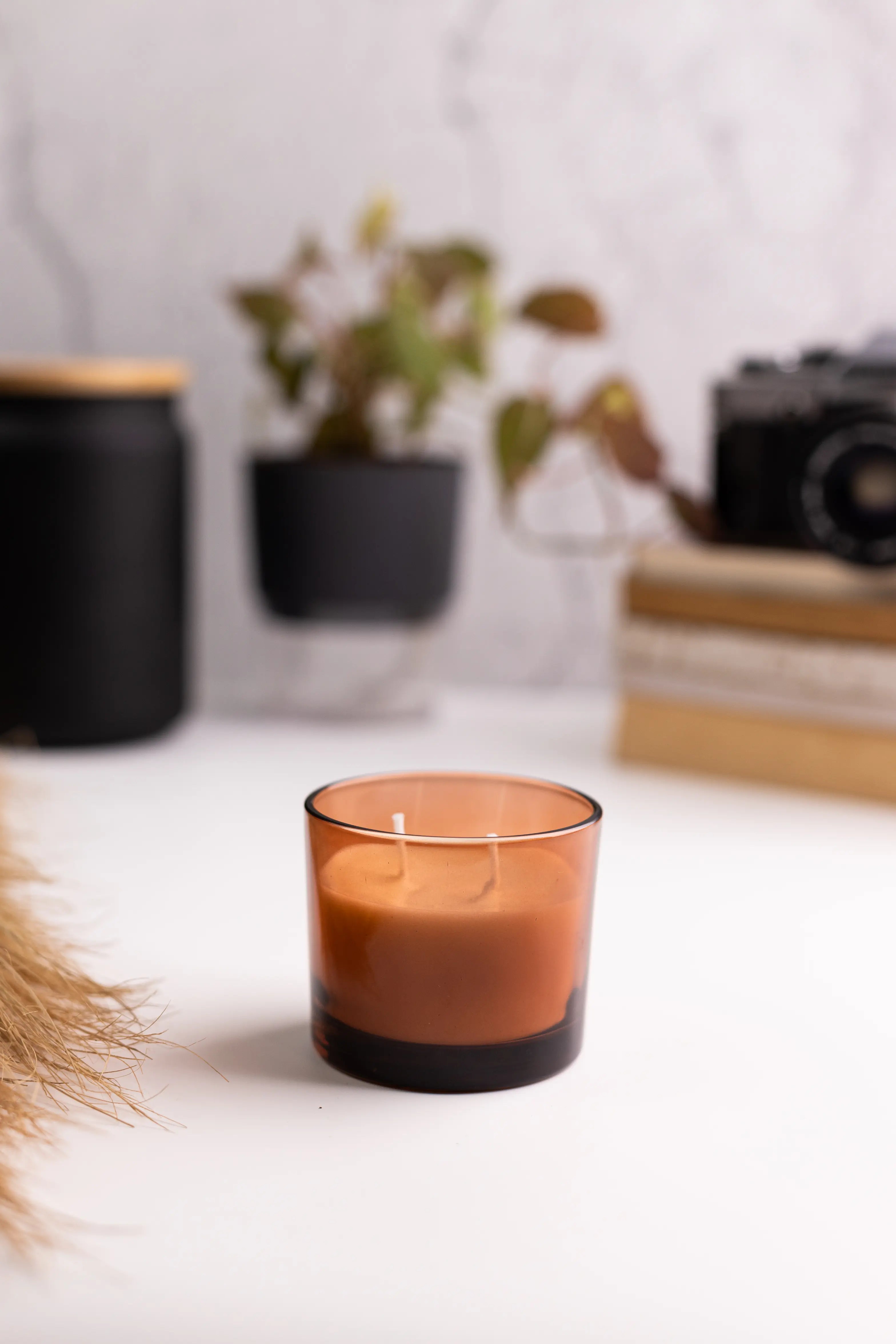 AMBER ROUND GLASS JAR CANDLE